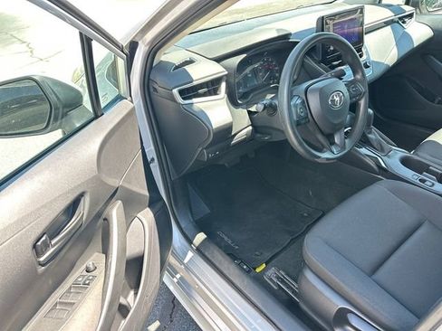 Used 2023 Toyota Corolla LE FWD image 9