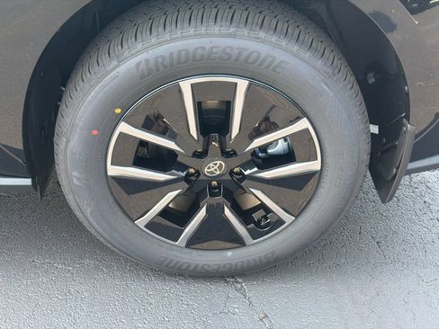New 2026 Toyota bZ FWD image 21