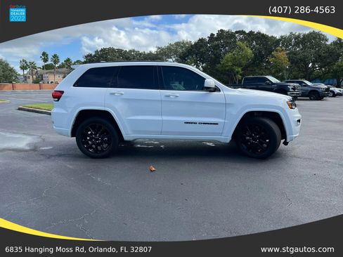 Used 2018 Jeep Grand Cherokee Altitude image 6
