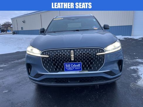 Used 2025 Lincoln Aviator Reserve w/ Equipment Group 201A image 9