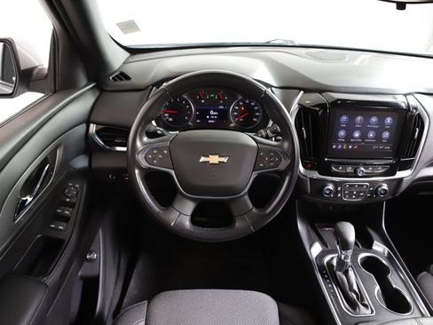 Used 2022 Chevrolet Traverse LT AWD/4WD image 14