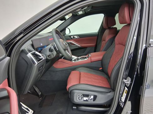 New 2026 BMW X6 M60i w/ Executive Package image 3