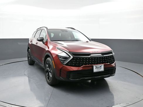Certified 2025 Kia Sportage X-Line AWD/4WD image 3