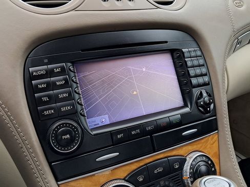 Used 2007 Mercedes-Benz SL 600 image 27