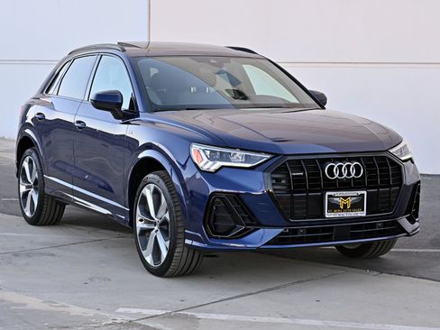 Used 2021 Audi Q3 2.0T Premium Plus w/ Premium Plus Package AWD/4WD image 9
