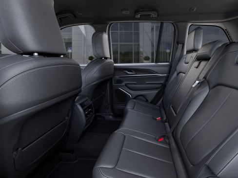New 2026 Jeep Grand Cherokee Limited AWD/4WD image 23