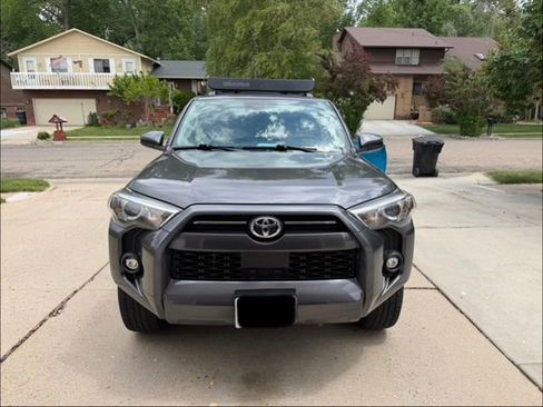 Used 2021 Toyota 4Runner SR5 AWD/4WD image 4