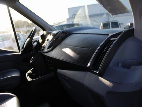 Used 2018 Ford Transit 250 Base image 20