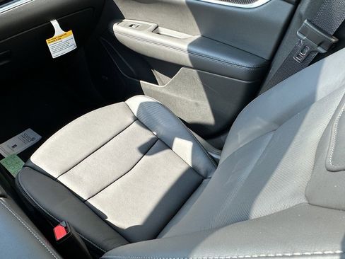 New 2025 Cadillac XT6 Sport w/ Technology Package image 13