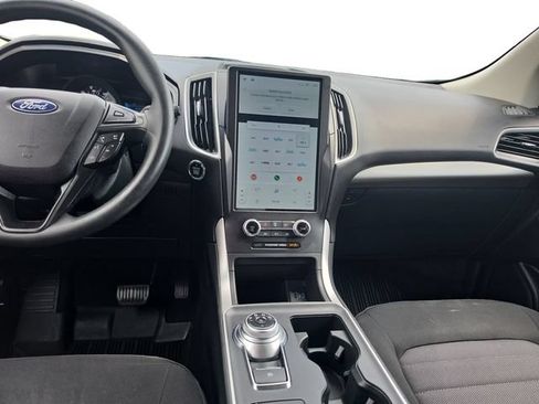 Used 2024 Ford Edge SE w/ Black Appearance Package AWD/4WD image 12