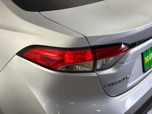 Used 2024 Toyota Corolla LE FWD image 35