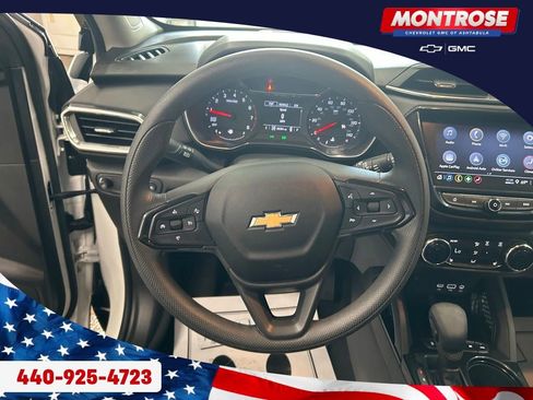 Used 2023 Chevrolet TrailBlazer LT w/ Convenience Package AWD/4WD image 14