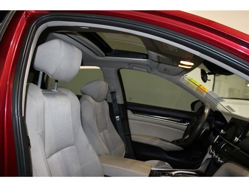 Used 2021 Honda Accord EX image 24