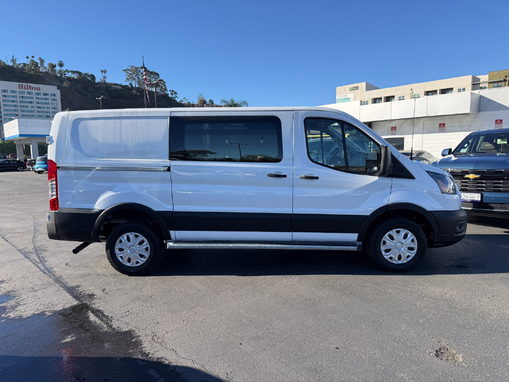 Used 2025 Ford Transit 250 Low Roof w/ Exterior Upgrade Package RWD image 5