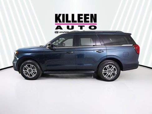 New 2026 Ford Expedition Active image 4