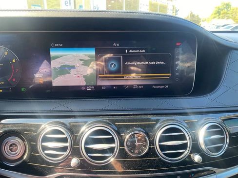 Used 2018 Mercedes-Benz S 560 S 560 4MATIC Sedan 4D image 19