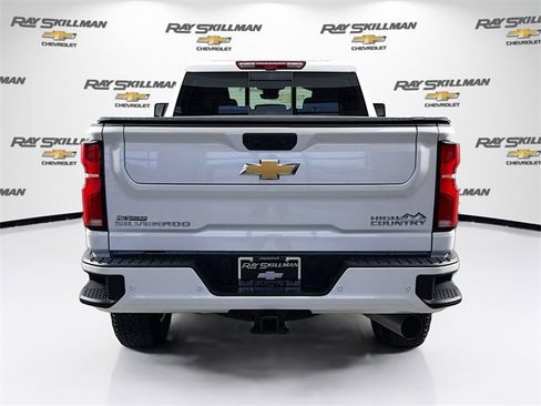Used 2025 Chevrolet Silverado 3500 High Country w/ High Country Premium Package image 6