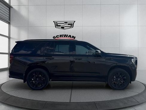 Used 2023 GMC Yukon Denali w/ Denali Reserve Package AWD/4WD image 3