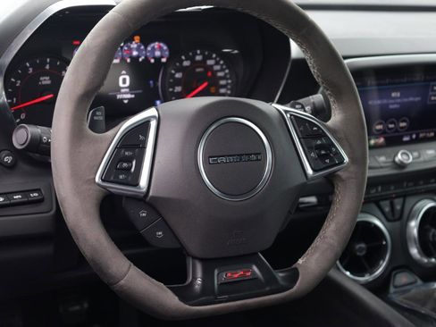Used 2019 Chevrolet Camaro SS RWD image 8