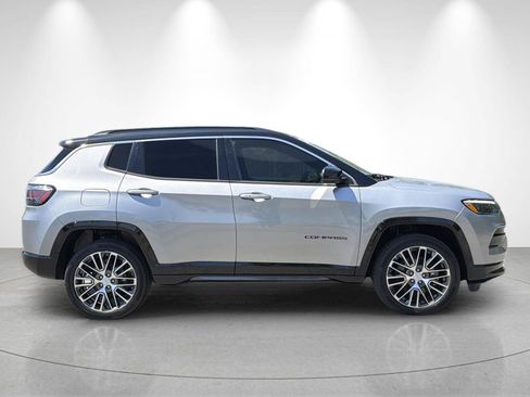 Used 2023 Jeep Compass Limited w/ Elite Group AWD/4WD image 6