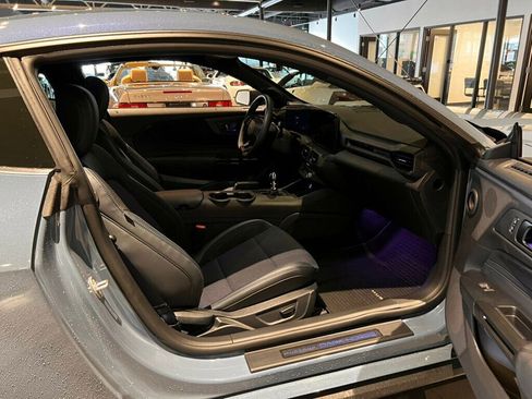 Used 2025 Ford Mustang Dark Horse image 11