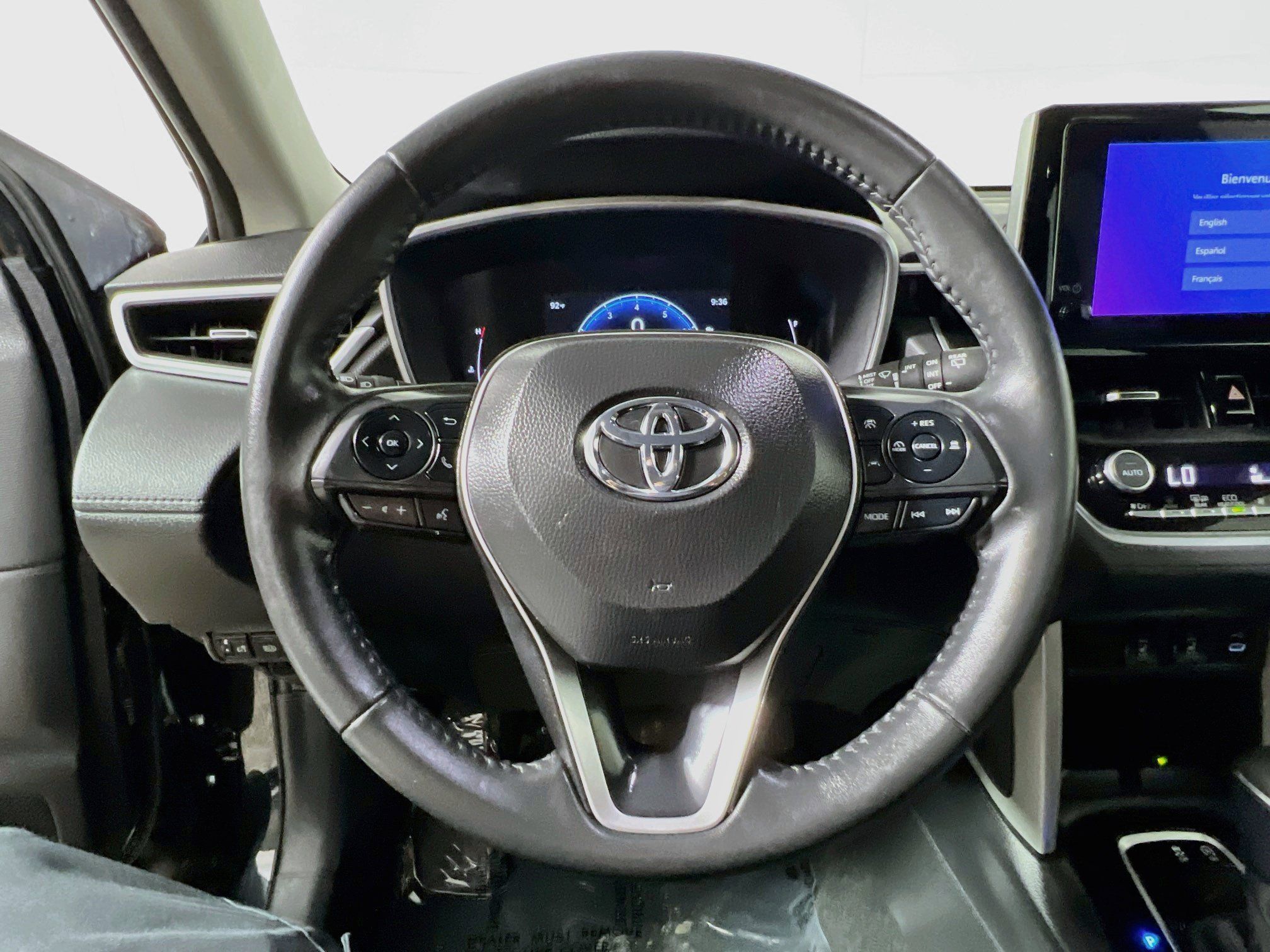 Used 2025 Toyota Corolla Cross XLE AWD/4WD image 18