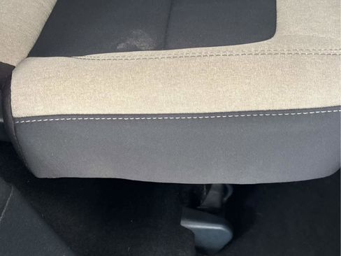 Used 2022 Ford Bronco Big Bend w/ Sasquatch Package image 32