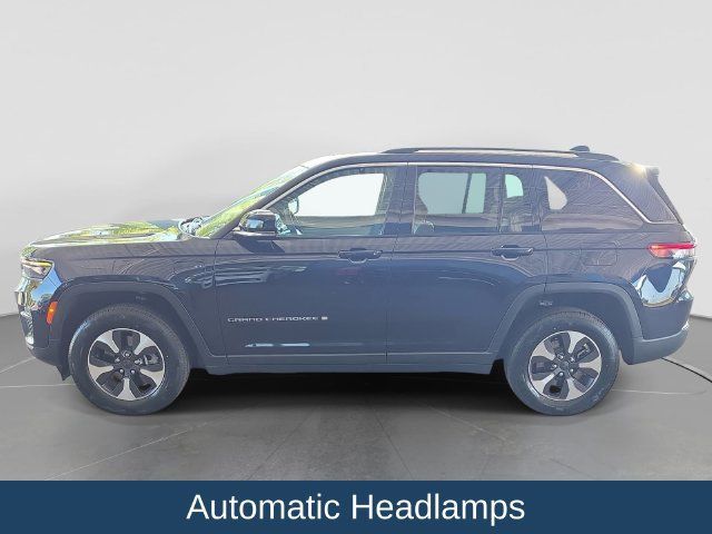Used 2023 Jeep Grand Cherokee 4WD 4xe image 5