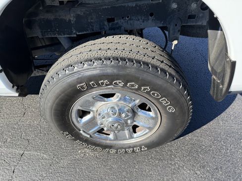 Used 2022 RAM 2500 Tradesman w/ Chrome Appearance Group image 11