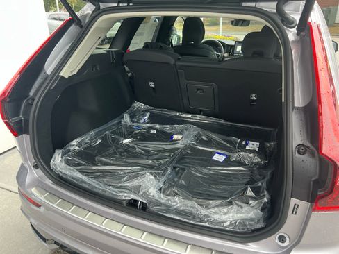 New 2026 Volvo XC60 B5 Plus w/ Protection Package Premier image 11