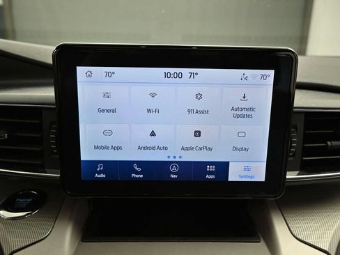 Used 2024 Ford Explorer XLT w/ Equipment Group 202A AWD/4WD image 24