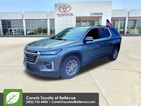 Used 2023 Chevrolet Traverse LT AWD/4WD image 1