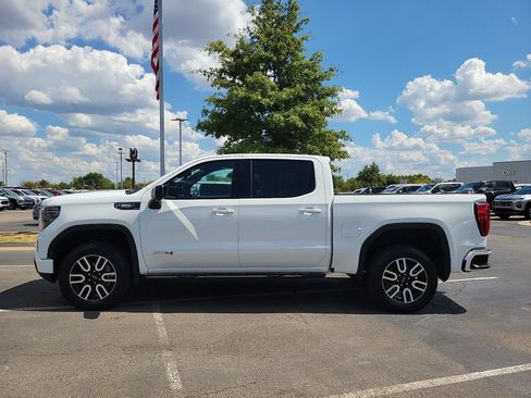 Used 2024 GMC Sierra 1500 AT4 w/ Technology Package AWD/4WD image 3