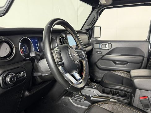 Used 2021 Jeep Wrangler Unlimited Sahara AWD/4WD image 21