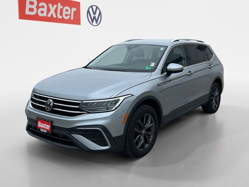 Certified 2022 Volkswagen Tiguan SE AWD/4WD image 16
