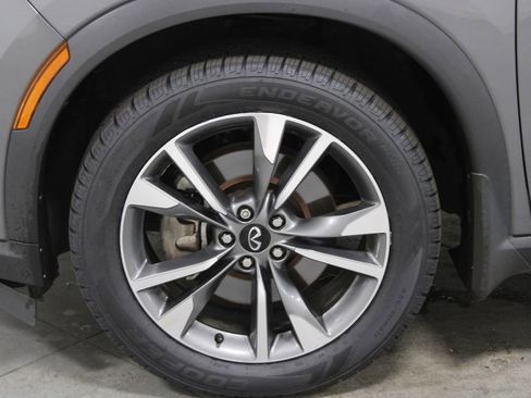 Used 2023 INFINITI QX60 Luxe w/ Vision Package FWD image 18