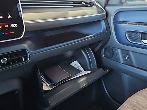 Used 2025 Volkswagen ID. Buzz Pro S Plus image 29