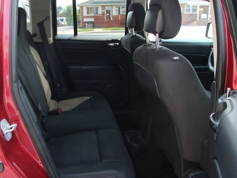 Used 2014 Jeep Patriot Sport w/ Power Value Group FWD image 12