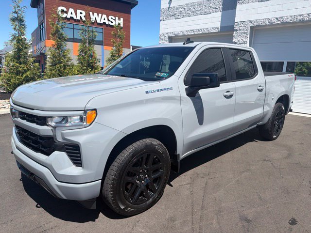 Used 2024 Chevrolet Silverado 1500 RST AWD/4WD image 2