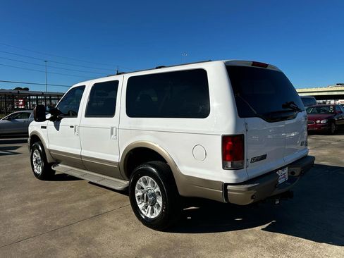 Used 2005 Ford Excursion Eddie Bauer image 3