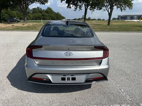 Used 2021 Hyundai Sonata SE FWD image 5