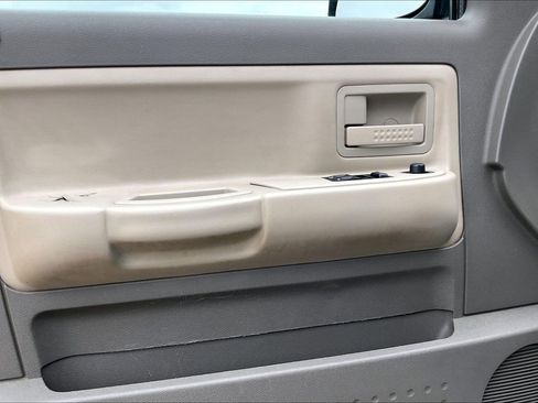 Used 2006 Dodge Dakota SLT w/ Trailer Tow Group image 14