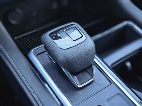 Used 2024 Nissan Pathfinder SL image 23