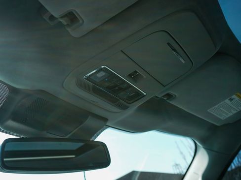 Used 2023 Ford F150 Limited image 26