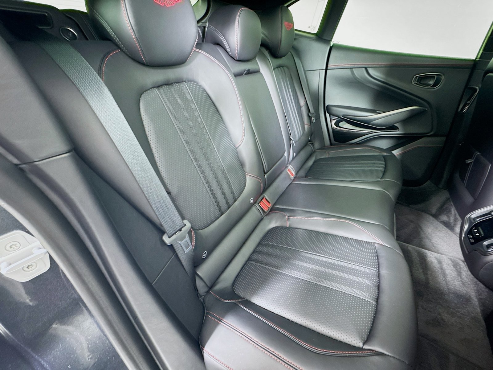 Used 2026 Aston Martin DBX 707 AWD/4WD image 27