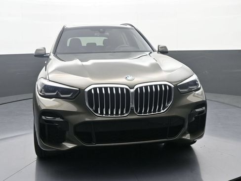 Used 2023 BMW X5 xDrive40i w/ M Sport Package AWD/4WD image 2