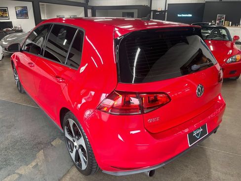 Used 2017 Volkswagen GTI Autobahn FWD image 8