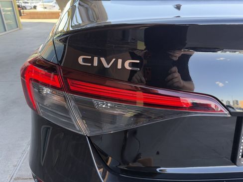 Used 2025 Honda Civic Sport Touring image 14