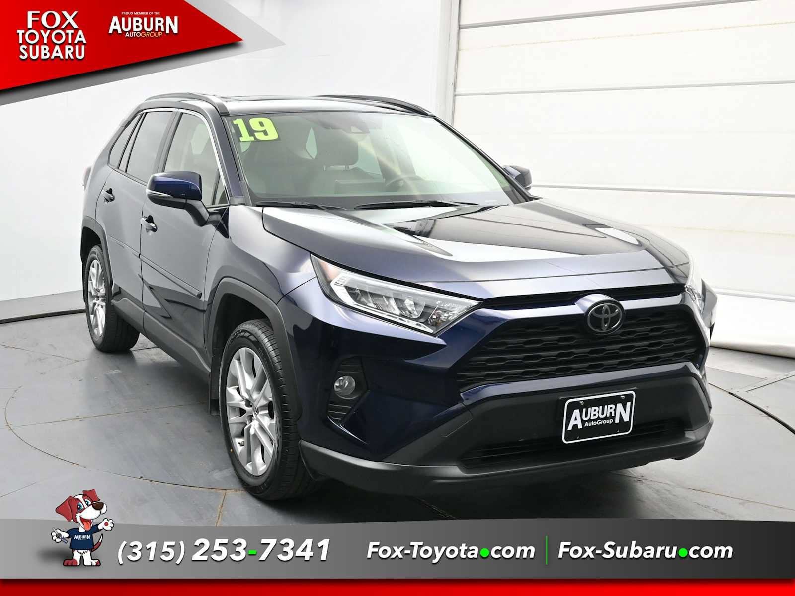 Used 2019 Toyota RAV4 XLE Premium w/ Cold Weather Package AWD/4WD image 3