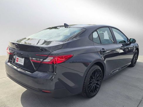 Used 2026 Toyota Camry LE image 3